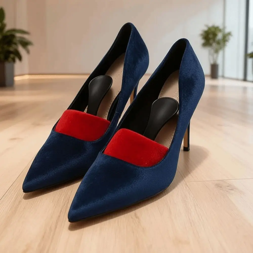 1쌍 플로킹 표면 슈트리 PU 폼 변형 방지 슈쉐이퍼 유니버셜 사이즈 부드러운 질감 주름 방지 패드