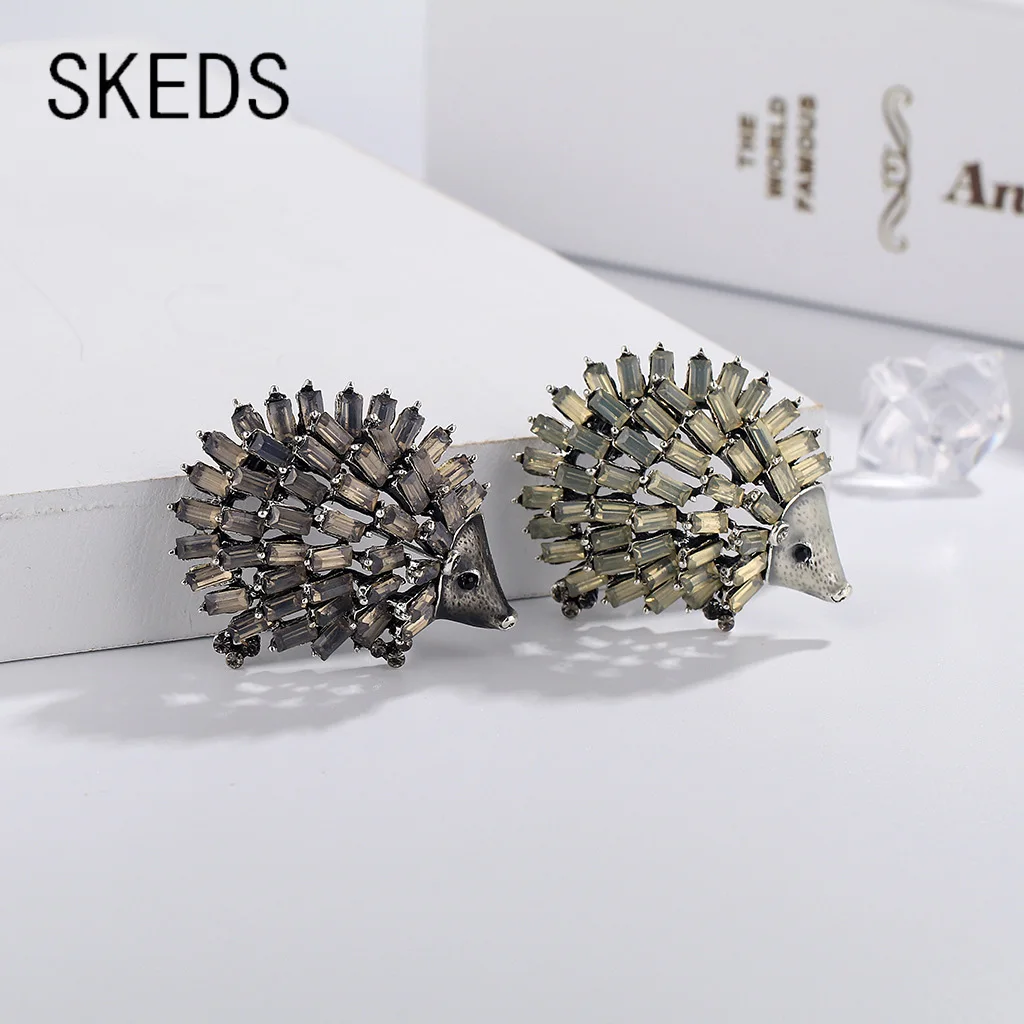 

SKEDS Cute Hedgehog Crystal Luxury Pins Badges For Women Girls Animal Creative Simple Corsage High Quality Brooches Pin Jewelry