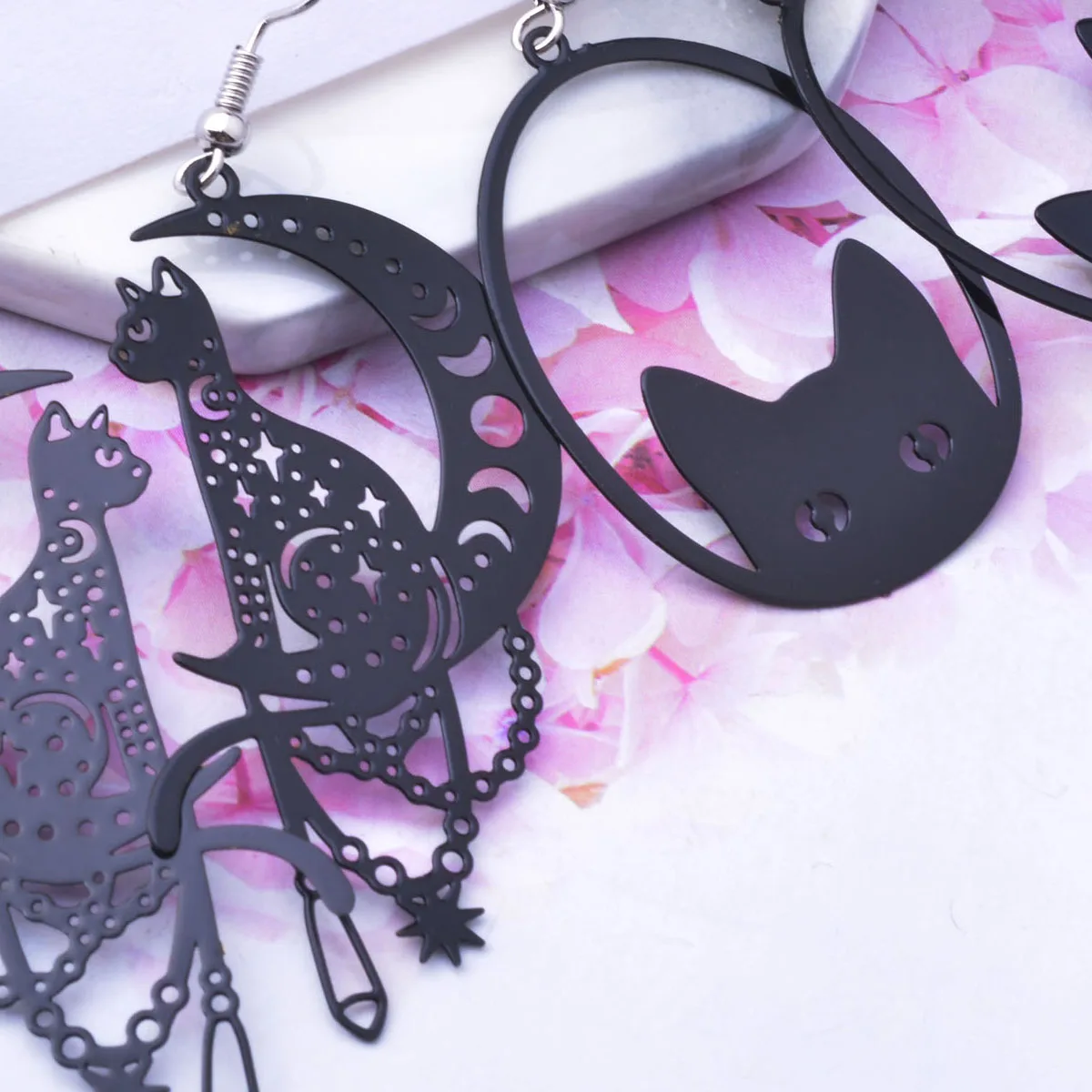 2pairs/set Brass Black Lovely Animal Moon And Cats  Earrings Set Fashion Girl's Hanging Pendant Drop Earrings Jewelry