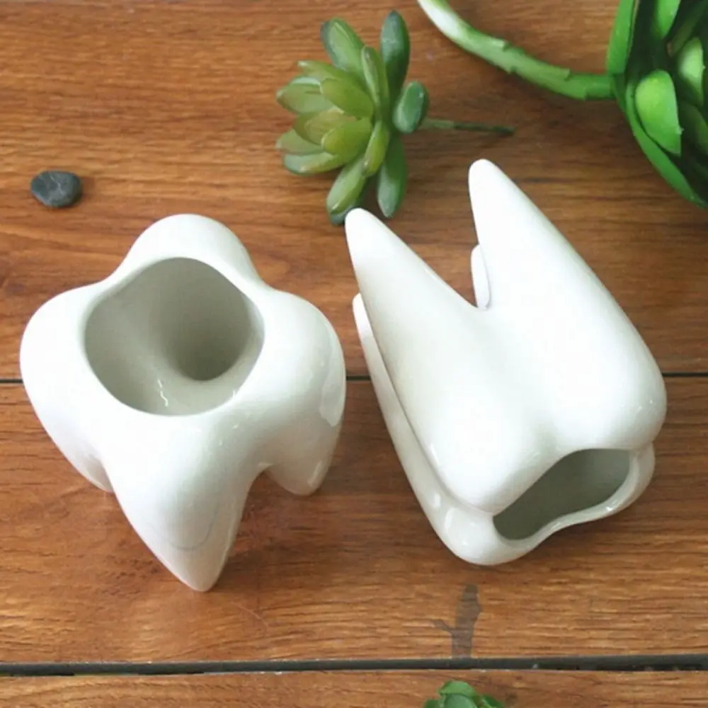 Ceramic Tooth-Shape Vase 2