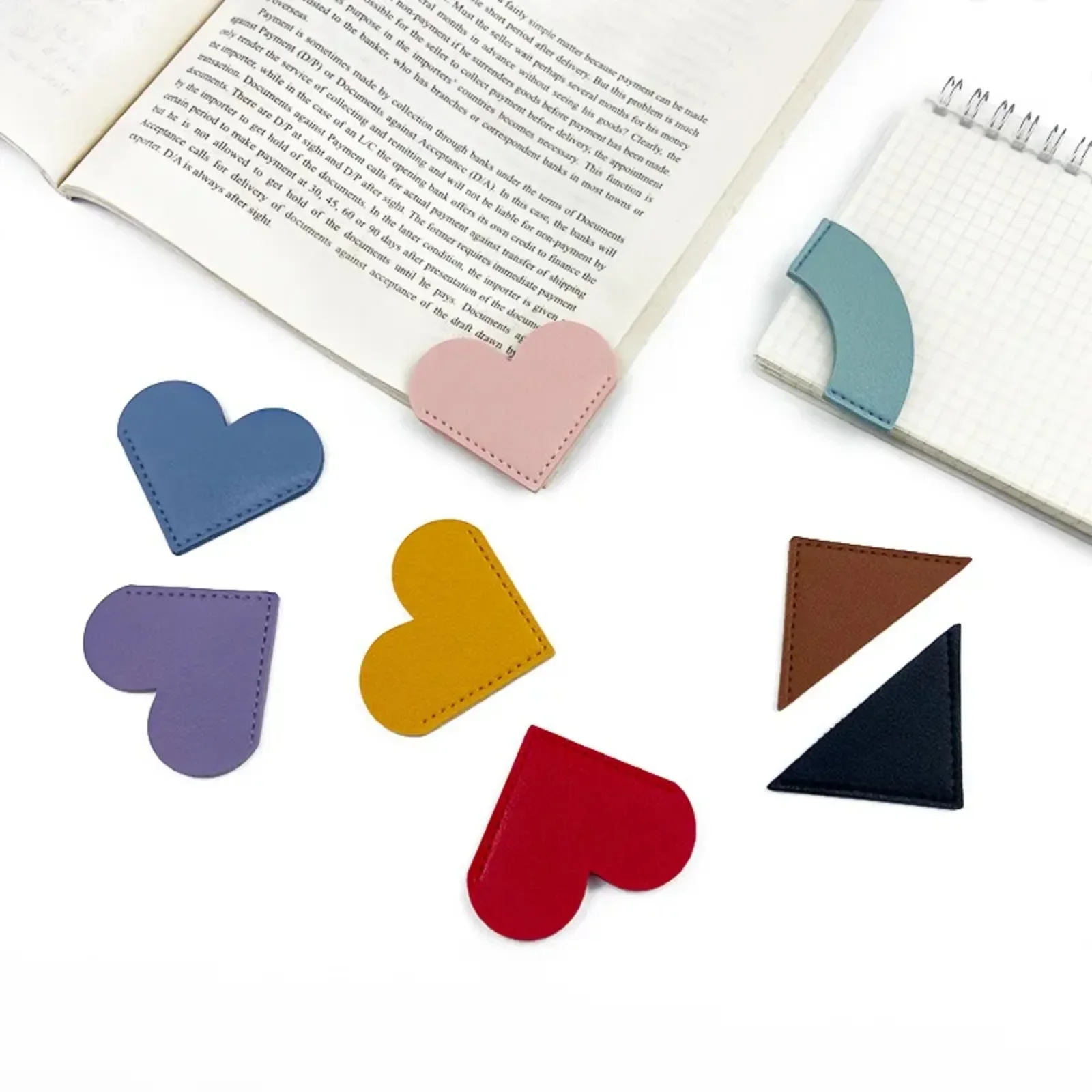 PU Leather Heart Bookmark Mini-portable Page Folder Corner Protective Cover School Supplies