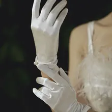 

Elegant Temperament Wedding Bridal Gloves Thin Short Satin Elastic Dress Gloves Pearl Lace Bow Party Photography Accessories