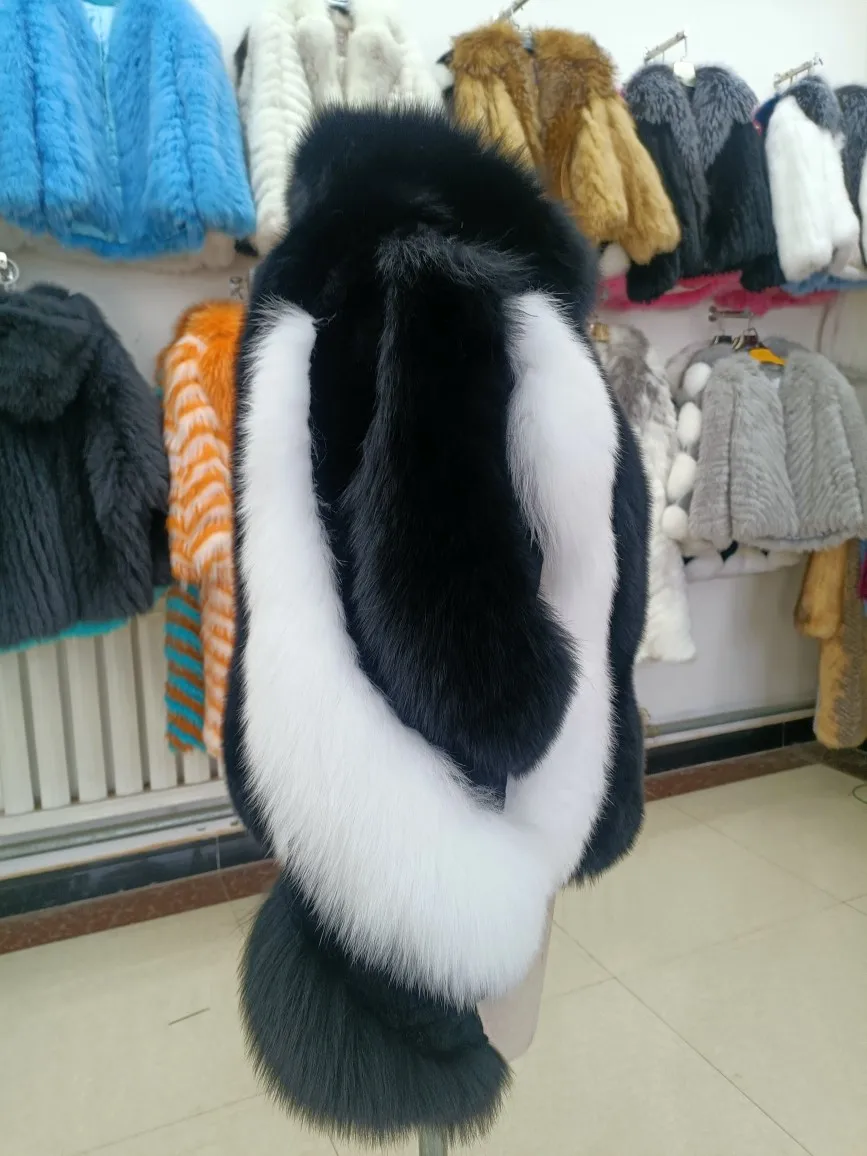 Luxury Genuine Silver Fox Fur Jacket Real Natural Coat Full Sleeves Winter Plush Red Outerwear for Fashionable Cold Weather