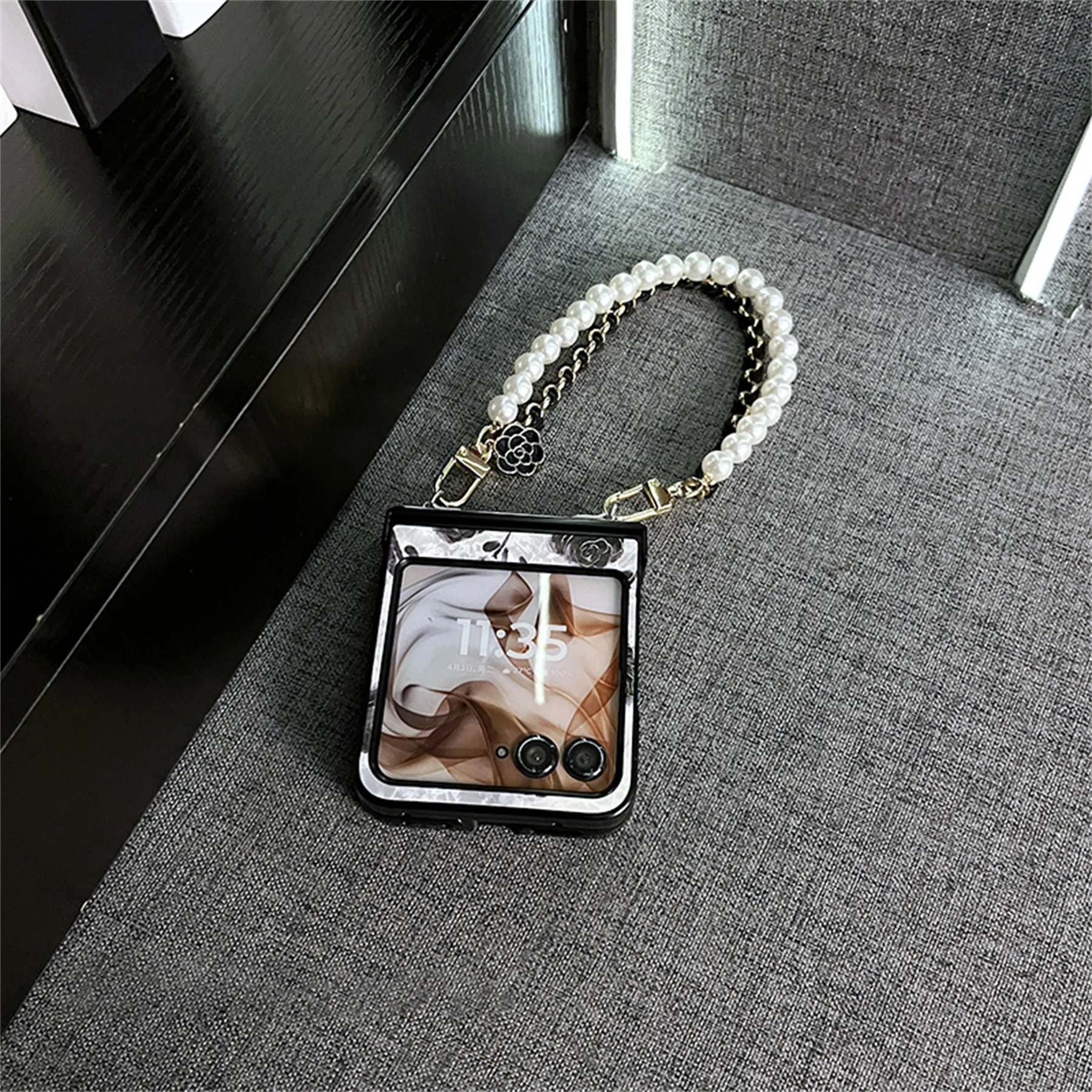 Luxury Black Rose Floral Case with Pearl Leather Bracelet