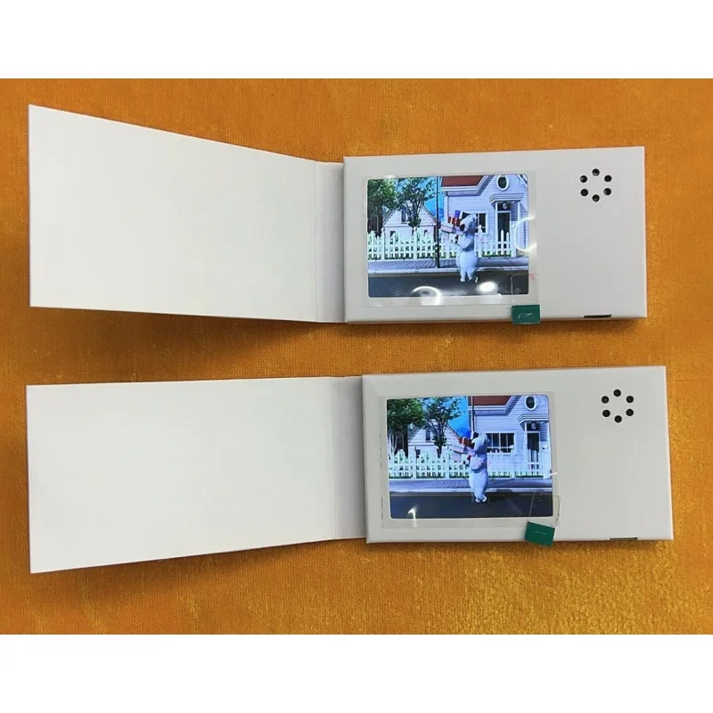 Custom.2.4 인치 비디오 명함 비디오 브로셔, 카탈로그 초대장 디지털 LCD 소책자, 마케팅 MP4 비디오 플레이어, 인사 포
