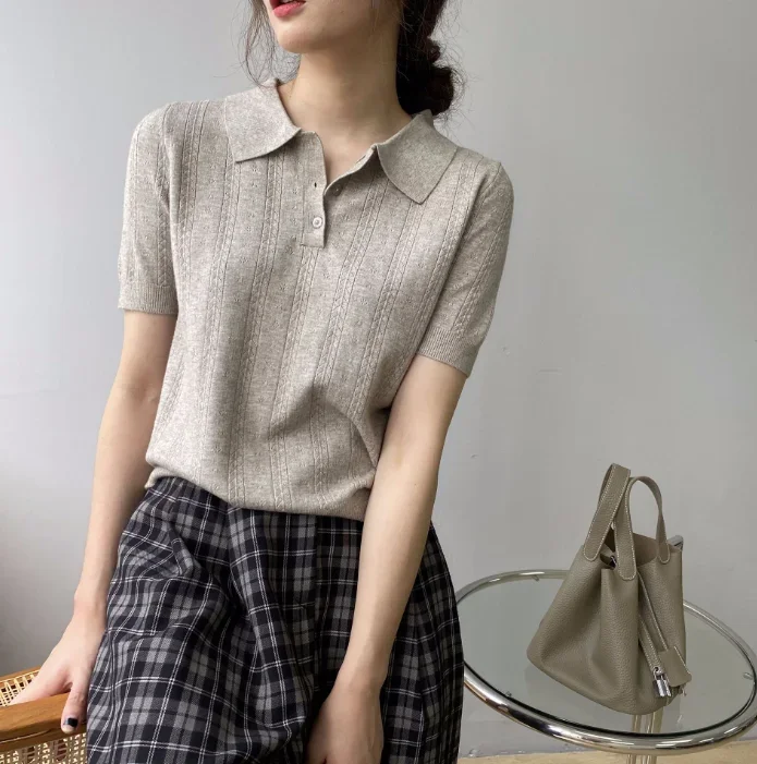 

Short sleeved women's summer thin solid color versatile T-shirt