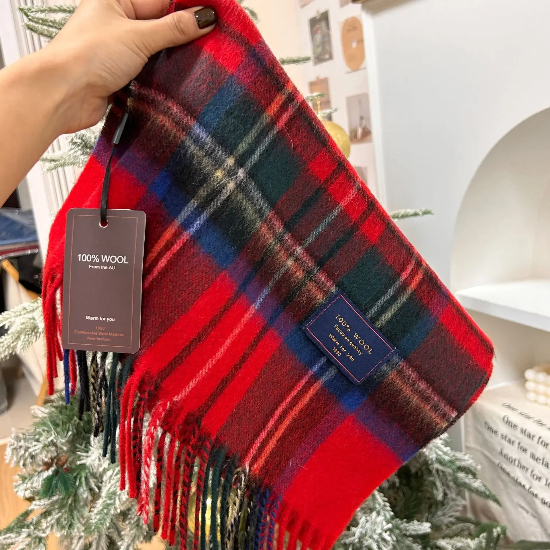 WJ2022-05yinglunhong