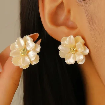 925 Silver Needle Korean Fashion White Camellia Flower Earrings For Women Jewelry 2025 Trending New Fresh Women's Stud Earrings