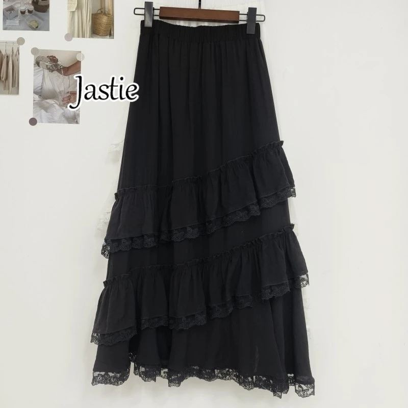 

Юбка женская трапециевидная с разрезом и завышенной талией