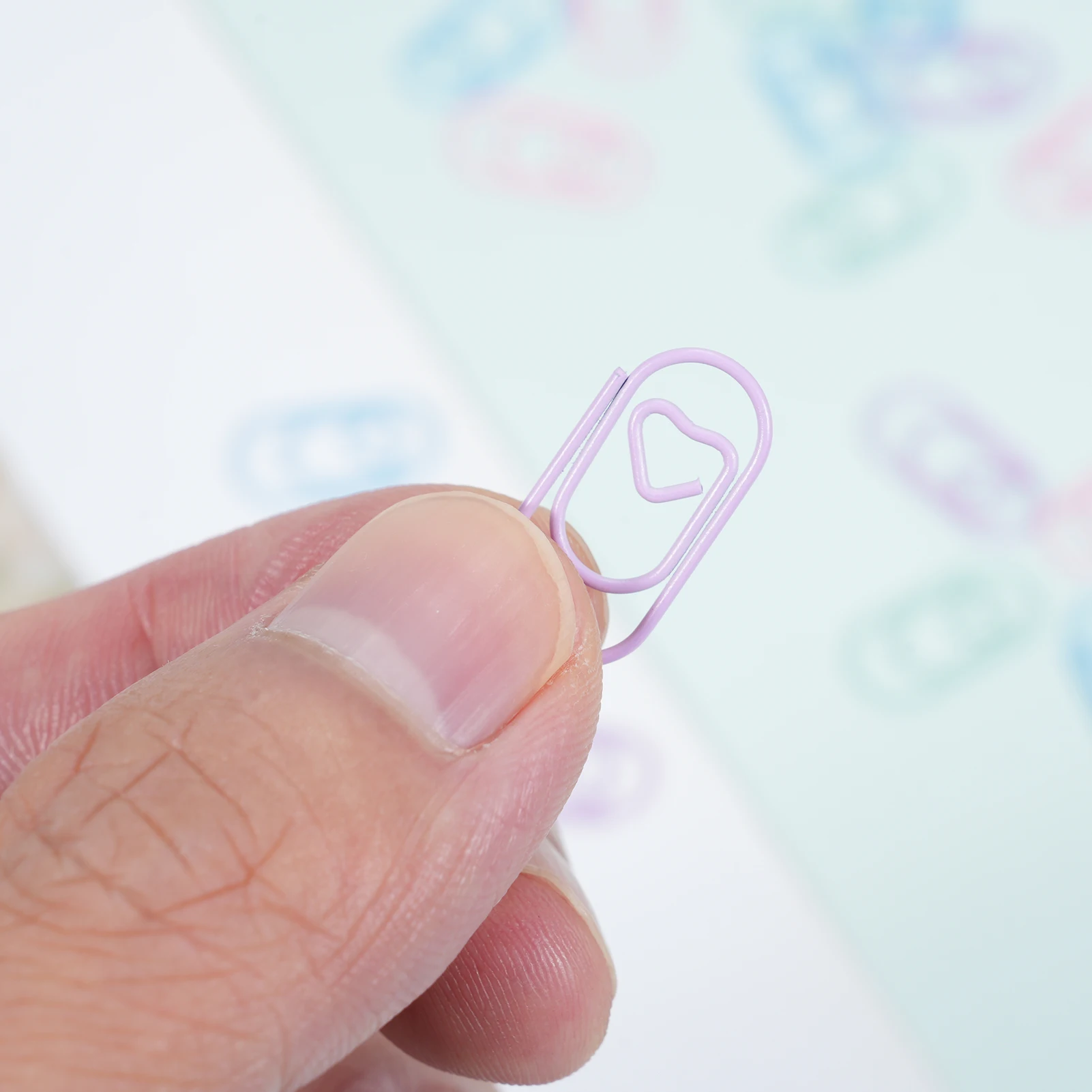 120pcs Paper Clips Heart Paper Clips Small and Cute Love Shaped Paperclips in 4 Colors for DIY Craft Document Note for School
