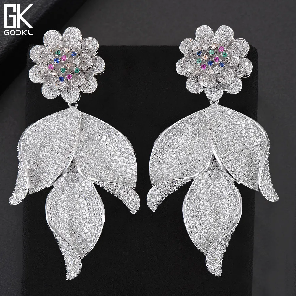 

Soramoore New Trendy Luxury Flower Leaf Long Dangle Earrings For Women Wedding Zircon Crystal CZ Indian Dubai Bridal Earrings