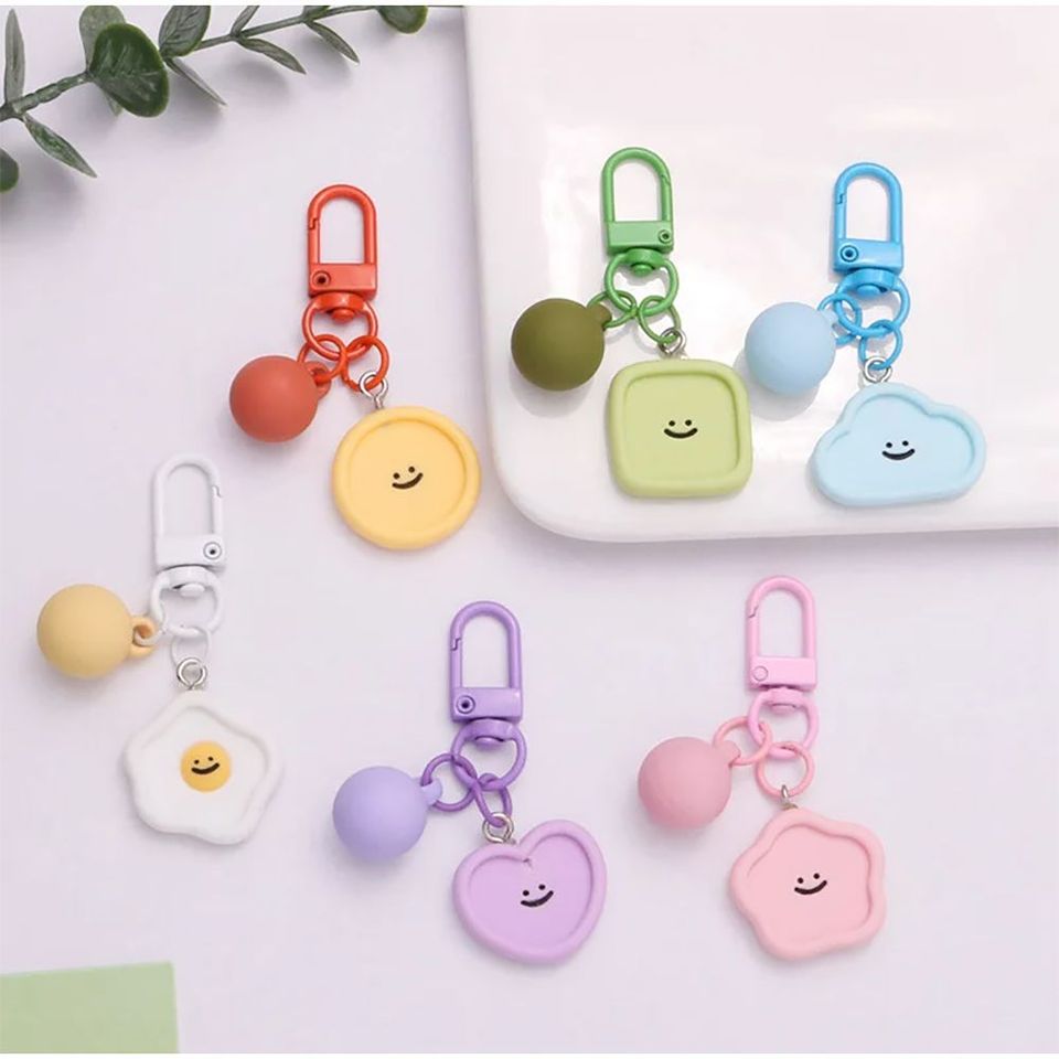 Kawaii Acrylic Keychain Cute Smiling Face Keyring Candy Color Pendant Creative Backpack Hanger Car Decoration DIY Accessories