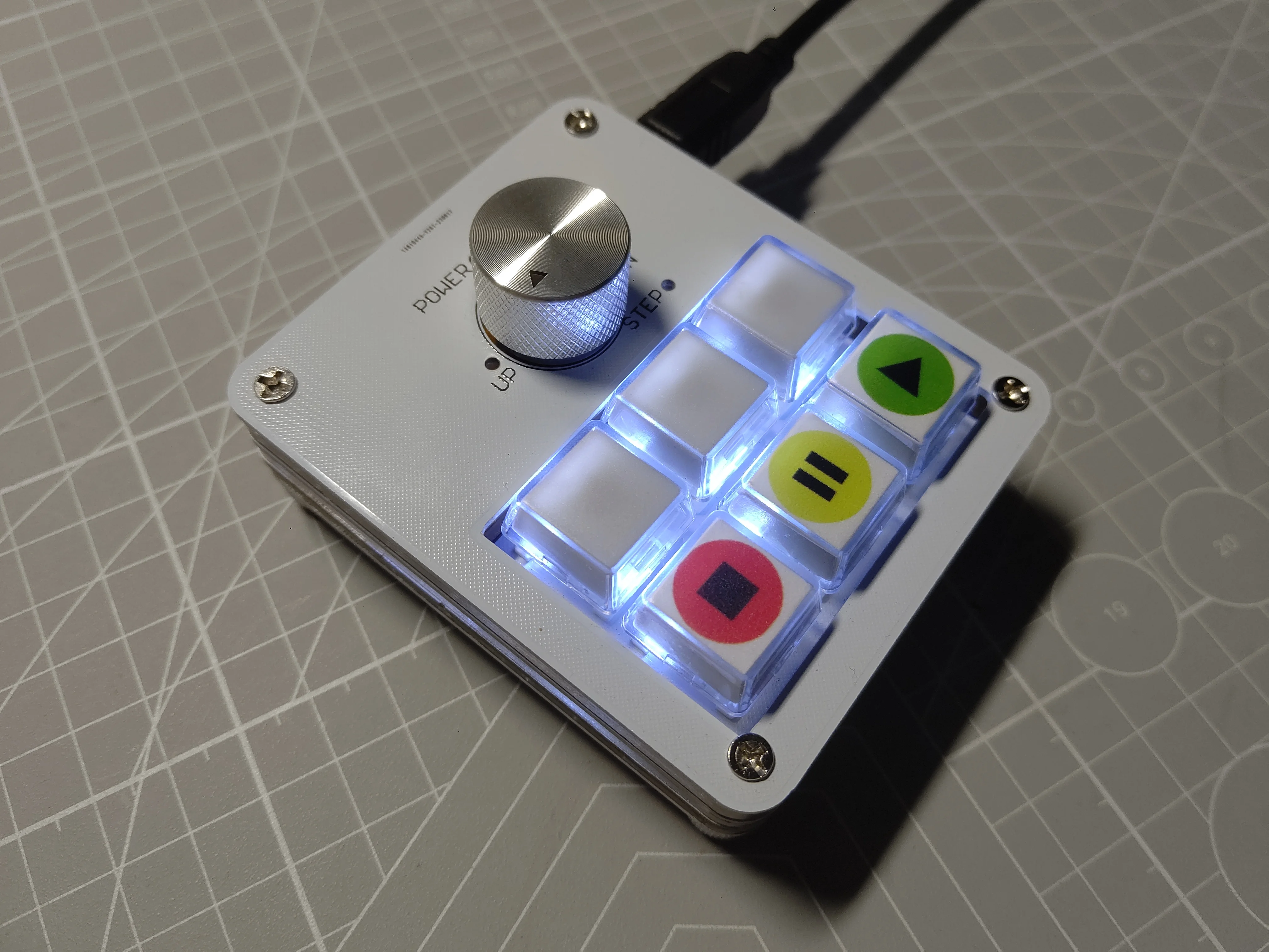 Qlab-オーディオ再生アシスタント,音楽再生コントローラーを備えた