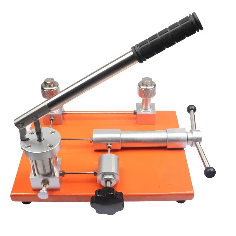 

High-precision benchtop pressure calibration bench detection device -0.095~0~6MPa Manual gas-liquid pump source generator system