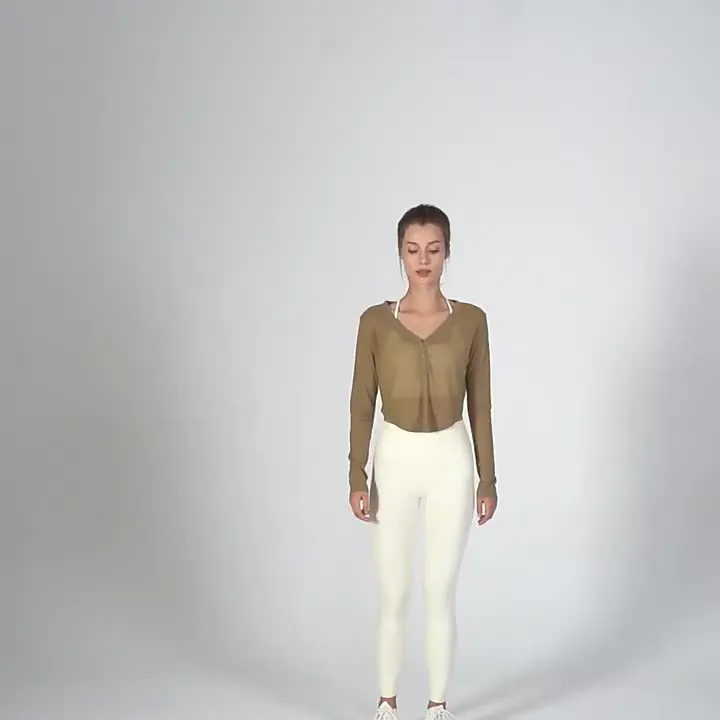 Спортивная женская футболка с коротким рукавом