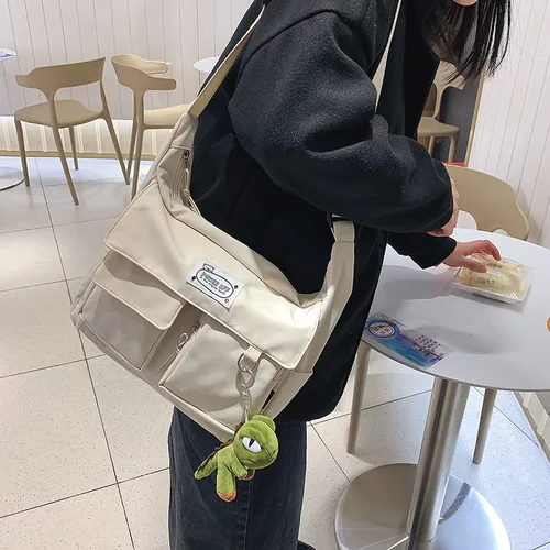 새로운 한국 얼짱 메신저 가방 여성용, 2023 나일론 가방 멀티 포켓 크로스 바디 백 학교 책 숄더 백 소녀 주머니 2