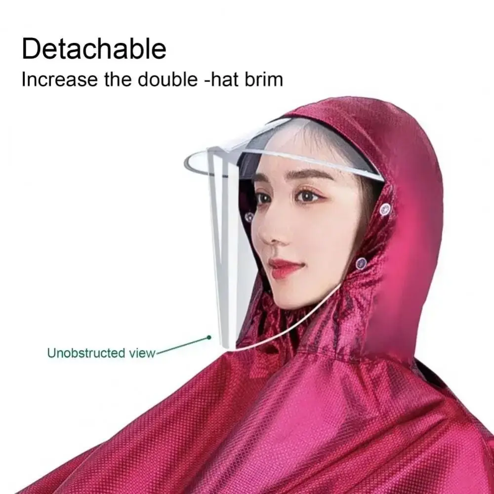 두꺼운 소재의 레인 판초, 방수 구조, 넓은 챙, 방수 코트, 확장된 커버리지, 오버사이즈 디자인