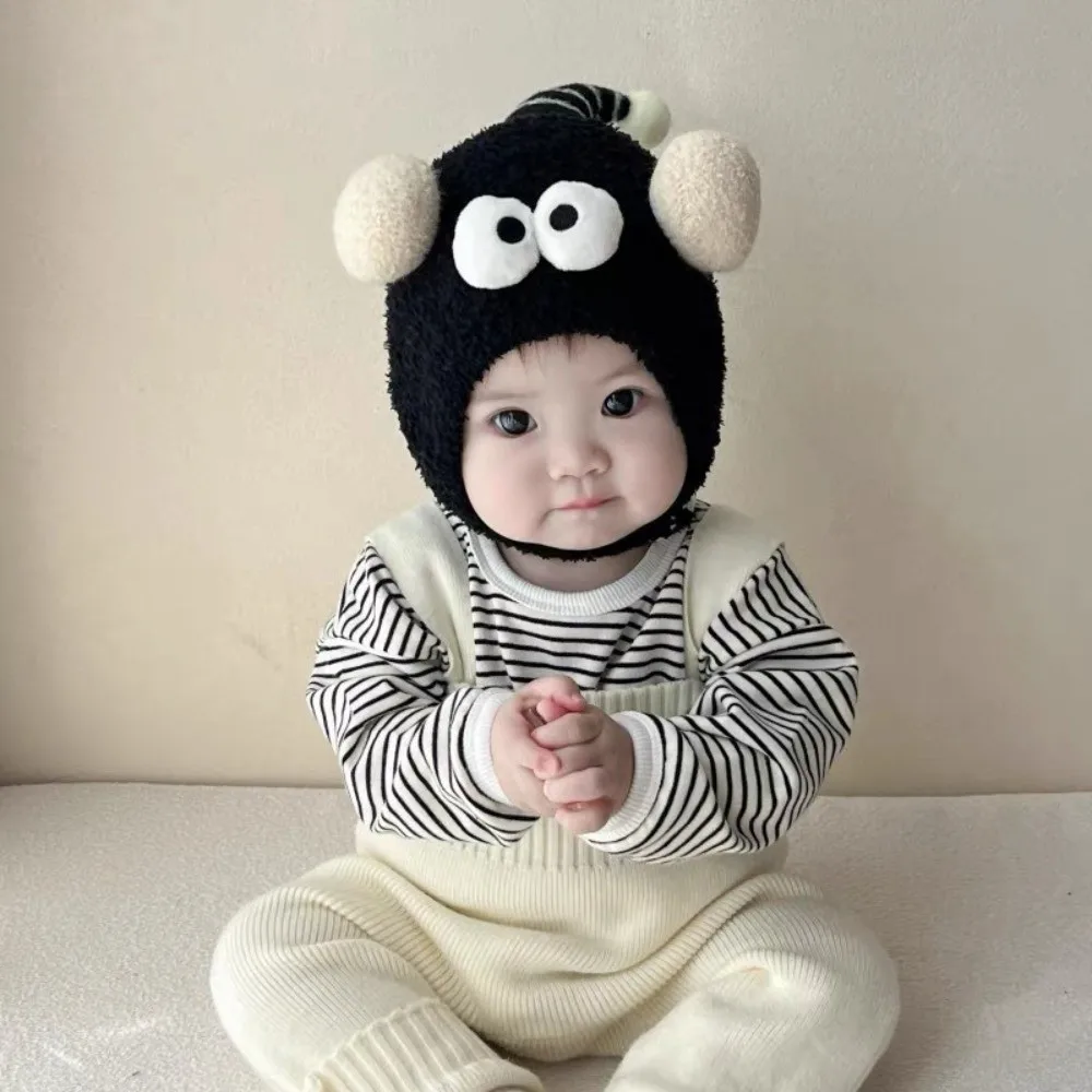 New Cute Big Eyes Pullover Cap Windproof Coldproof Ear Protection Hat Warm Infant Knitted Cap Autumn and Winter