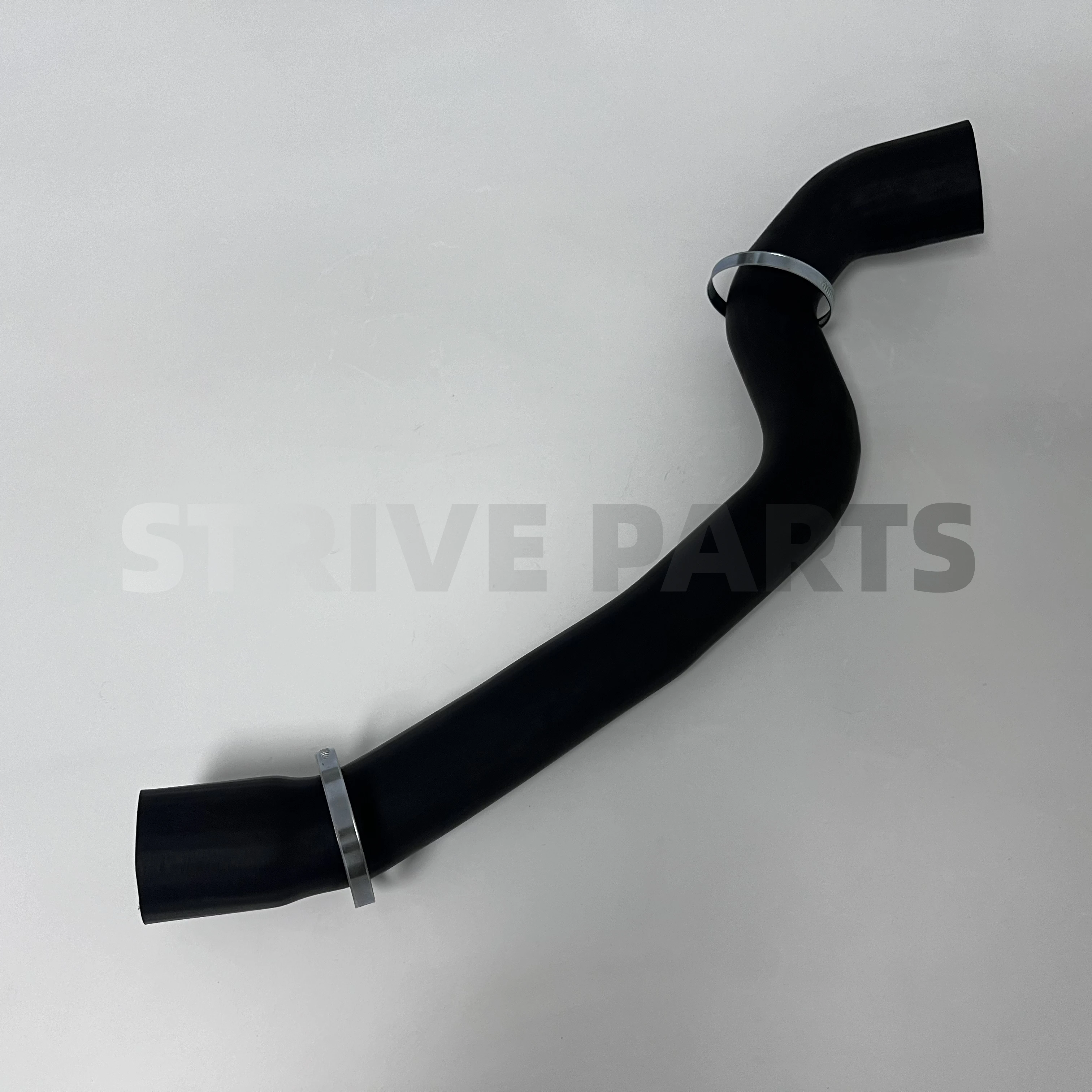Volvo 31392044 INTERCOOLER TURBO HOSE TURBO PIPE FOR VOLVO S40 V50 C30 C70  Volvo Coolant Hose 3M516C646YH 6M516K863JA 1530297 31261896 に適合する ボルボ C30 C70 S40 V50