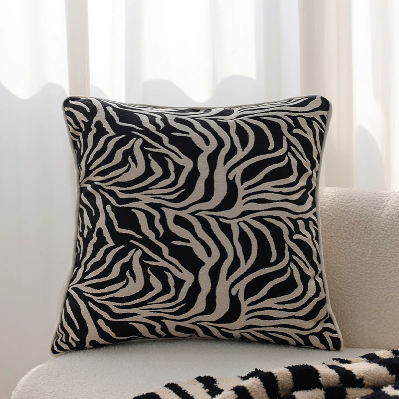

Наволочка Zebra в скандинавском стиле, 45x45 см