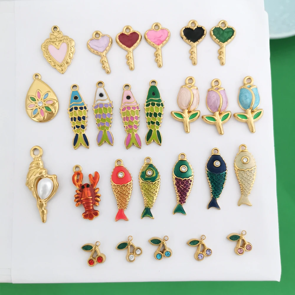 2 Stück/Set Edelstahl-Anhänger Charm Schlüssel Fisch Hummer Blume Muschel Kirsche Emaille Halskette Goldfarben PVD Großhandel