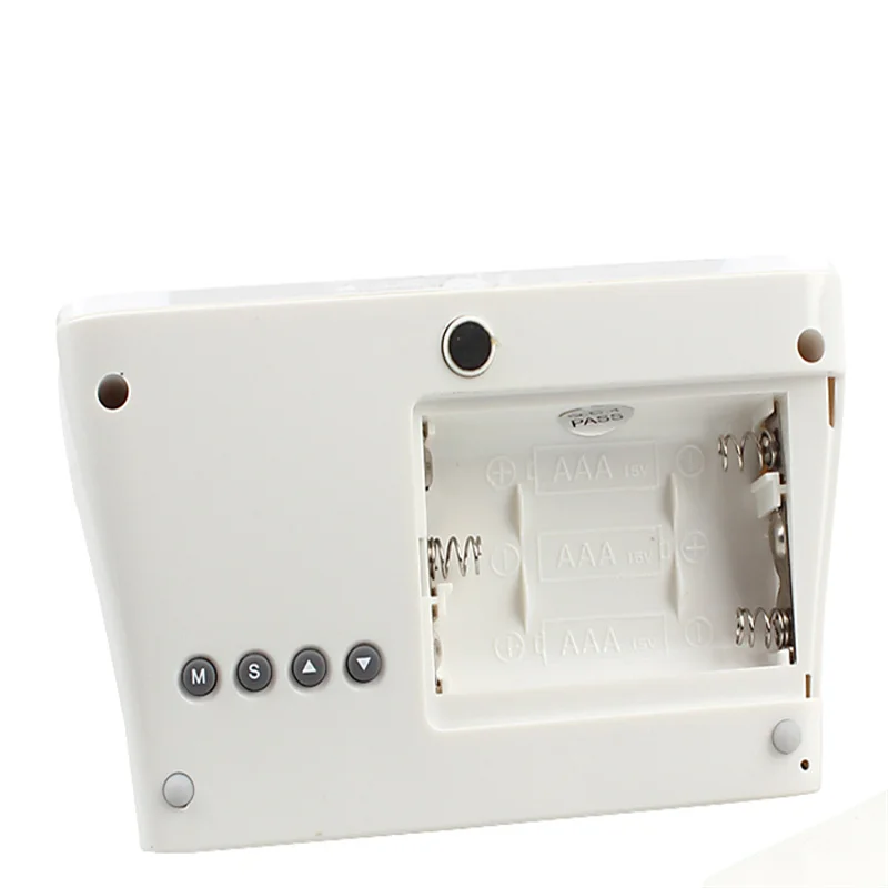 Digital Alarm Clock with Fluorescent Message Board and 4 USB Hub