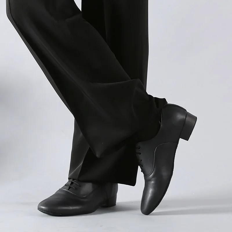 รูปสินค้า รองเท้าเต้นรำชาย วัสดุ PU ใส่สบาย รองรับทุกท่วงท่า