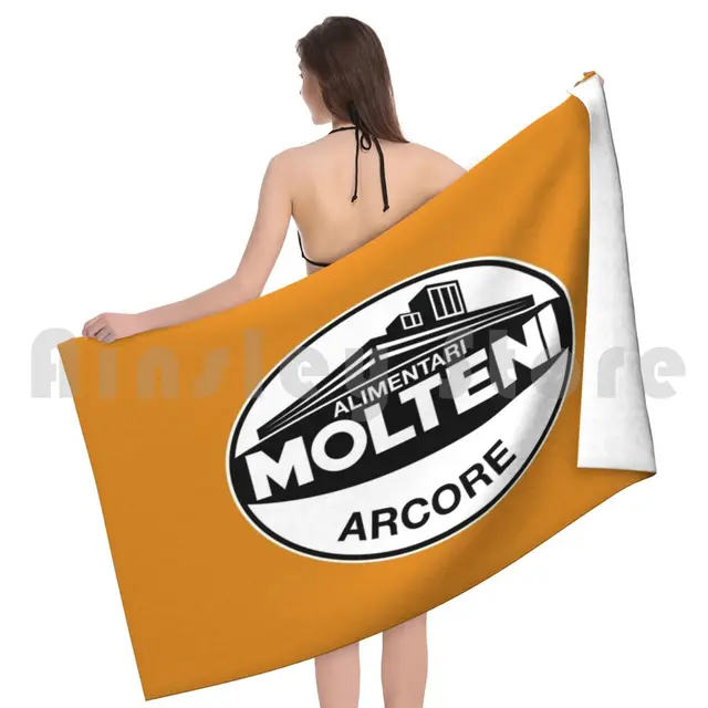 사이클링의 과거를 현대적으로 재현하는 Molteni-8 수건 비치 쿠션