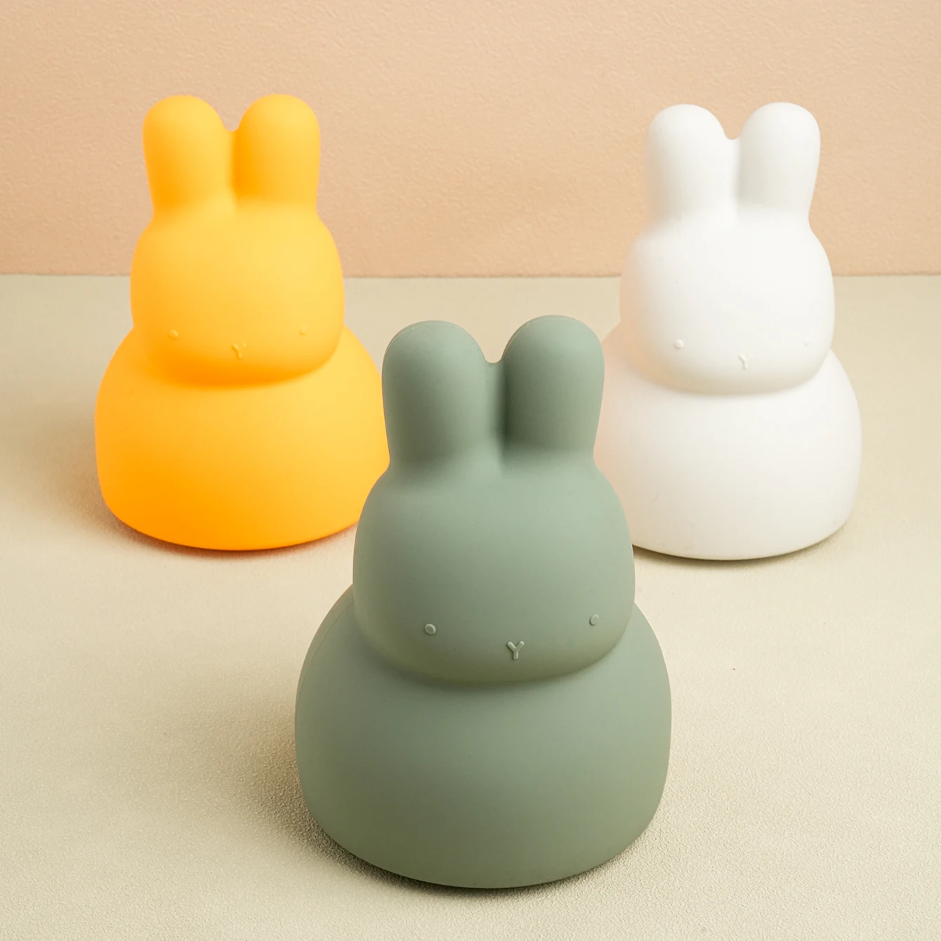 1PCS Silicone Baby Piggy Bank Cute Rabbit Shape Baby Products Solid Color Coin Bank Practical Gifts For Boys And Girls
