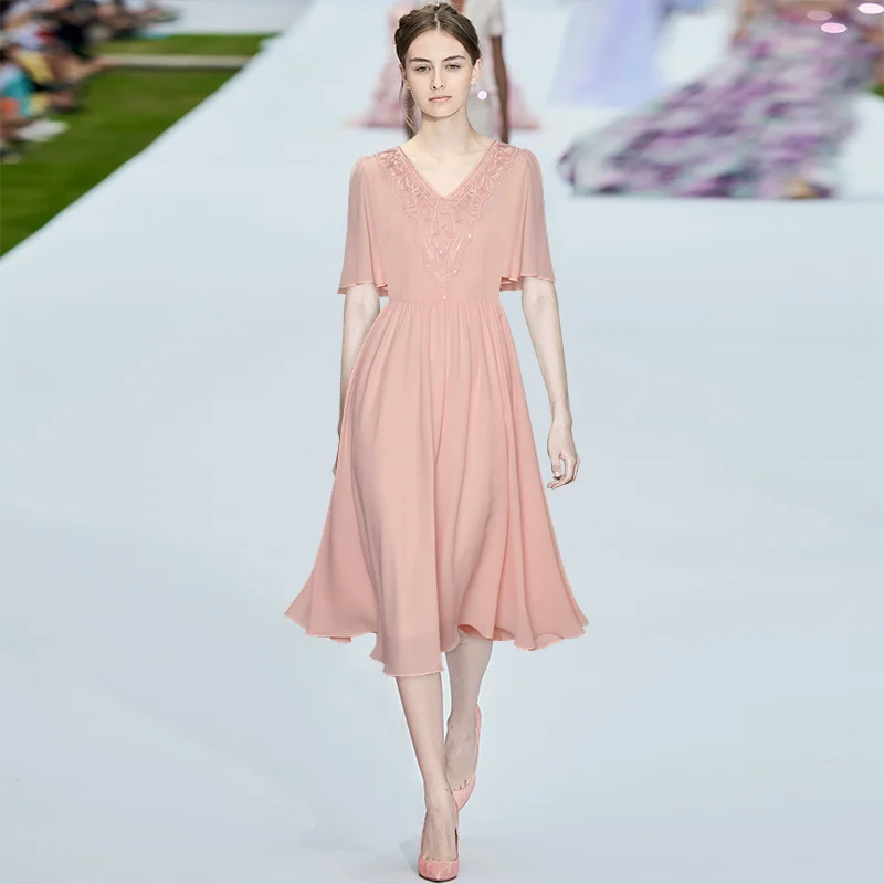 

V-neck ruffle short sleeved heavy work hollowed out positioning embroidery sequins with waistband and large swing princess style