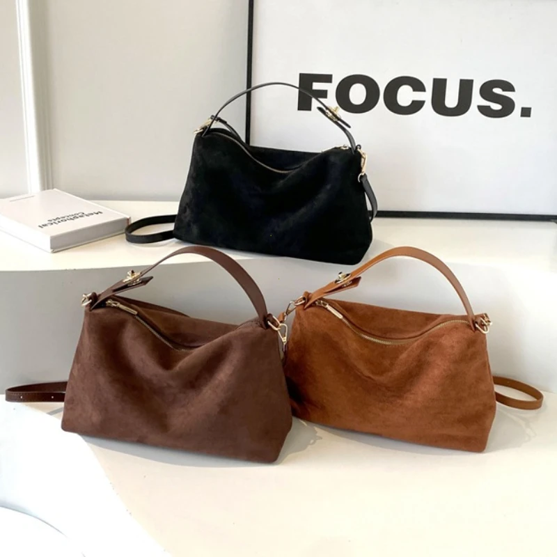 Advanced Retro Bag for Women's 2026 New Textured Frosted Shoulder Bag with Large Capacity Crossbody Commuting Tote Bag