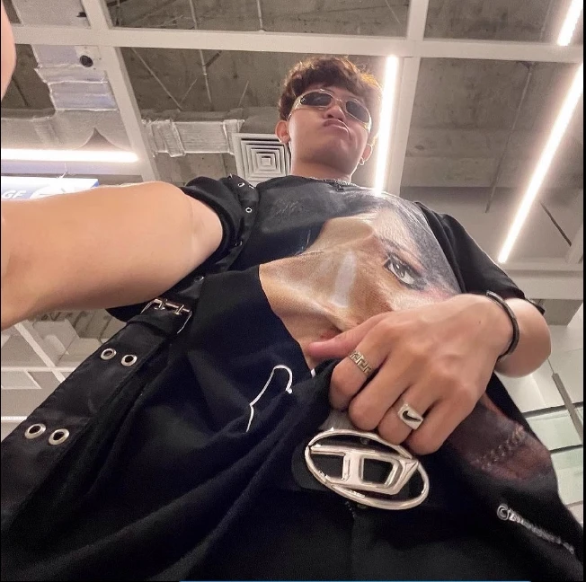 

Clear Stock Pick up leaks Belt NECKLACE