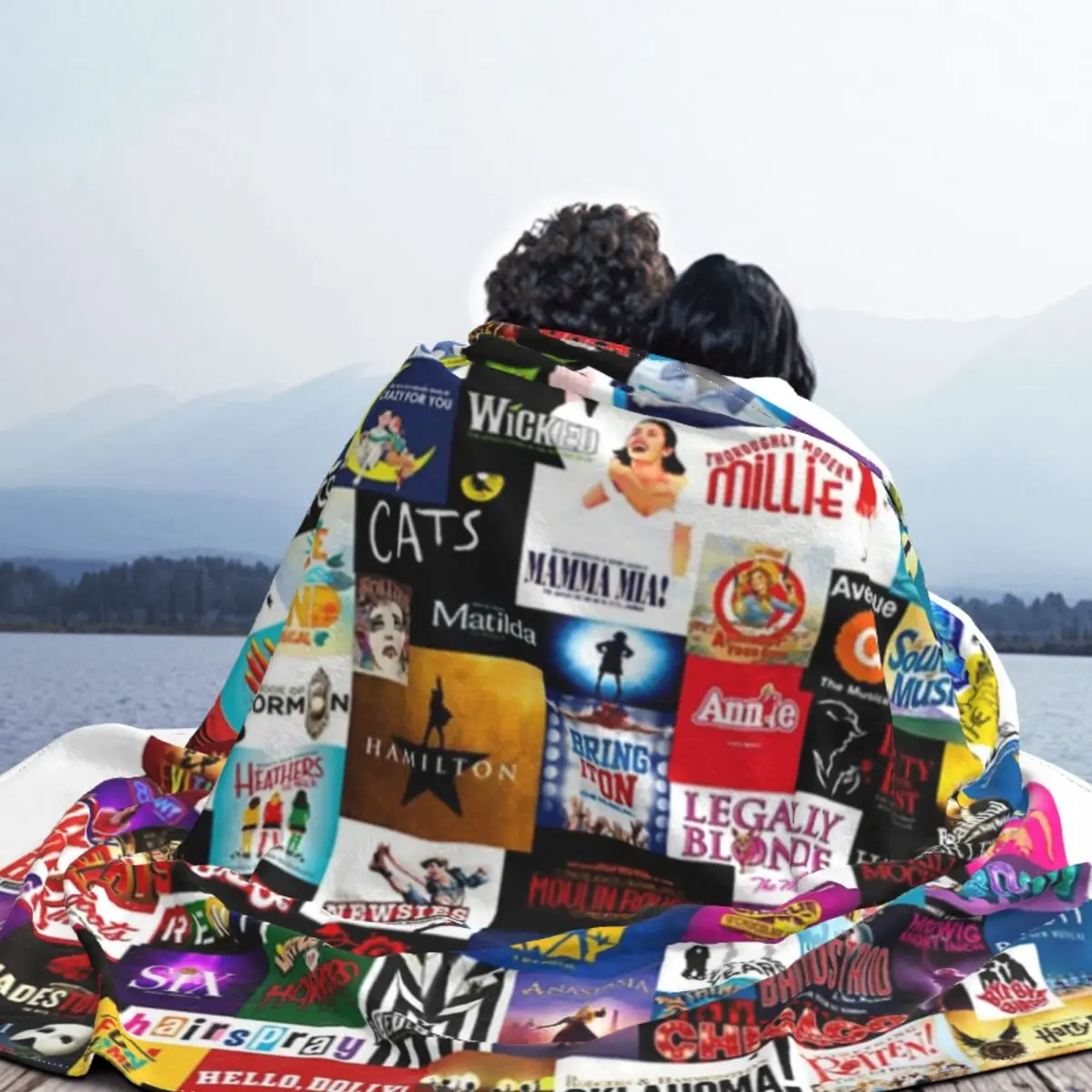 ���� �� �ΰ� �ö��� �ʵ����� ���, �� ���� ħ�� ���� ���� �繫�ǿ�