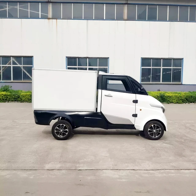 MMC Refrigerated Electric Delivery Trucks with 4000W Motor Electric Vehicle Parts Max Speed 52km h