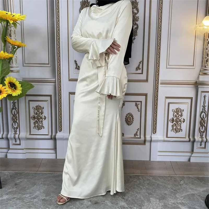 

Дубай полная длина гофрированные рукава Мягкие однотонные Abayas Мода сатин Sliky женщины мусульманское платье индейка шнуровка мусульманский Халат