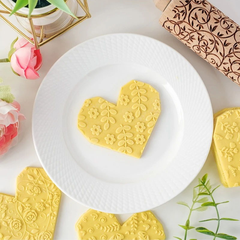 Wooden Spring Pattern Rolling Pin for Baking Cookies
