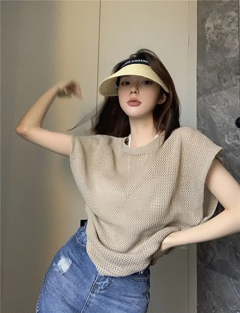  width=800></p>
<h1>SPECIFICATIONS</h1>
<p><span>Brand Name</span>: <span style=color:#333>Pateekate</span></p>
<p><span>Clothing Length</span>: <span style=color:#333>regular</span></p>
<p><span>Material</span>: <span style=color:#333>POLYESTER</span></p>
<p><span>Material</span>: <span style=color:#333>Acrylic</span></p>
<p><span>Decoration</span>: <span style=color:#333>none</span></p>
<p><span>Collar</span>: <span style=color:#333>O-Neck</span></p>
<p><span>Elasticity</span>: <span style=color:#333>Medium Strecth</span></p>
<p><span>Sleeve Style</span>: <span style=color:#333>regular</span></p>
<p><span>Style</span>: <span style=color:#333>Casual</span></p>
<p><span>Pattern Type</span>: <span style=color:#333>Solid</span></p>
<p><span>Fit Type</span>: <span style=color:#333>LOOSE</span></p>
<p><span>Origin</span>: <span style=color:#333>Mainland China</span></p>
<p><span>CN</span>: <span style=color:#333>Zhejiang</span></p>
<p><span>Season</span>: <span style=color:#333>Summer</span></p>
<p><span>Sleeve Length(cm)</span>: <span style=color:#333>short�ꡧ4-16inch��?</span></p>
<p><span>Thickness</span>: <span style=color:#333>Thin</span></p>
<p><span>Gender</span>: <span style=color:#333>WOMEN</span></p>
<p><span>Choice</span>: <span style=color:#333>yes</span></p>
<p>“</p>
			</div>
					<div class=