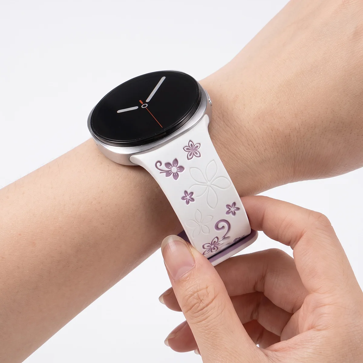Two-Tone Engraved Flower Sport Silicone Band - No Gap Bracelet