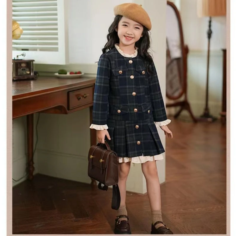 

Детская одежда платье для маленьких девочек Новинка Осень 2023 модное темпераментное клетчатое платье средней длины из двух частей для девочек