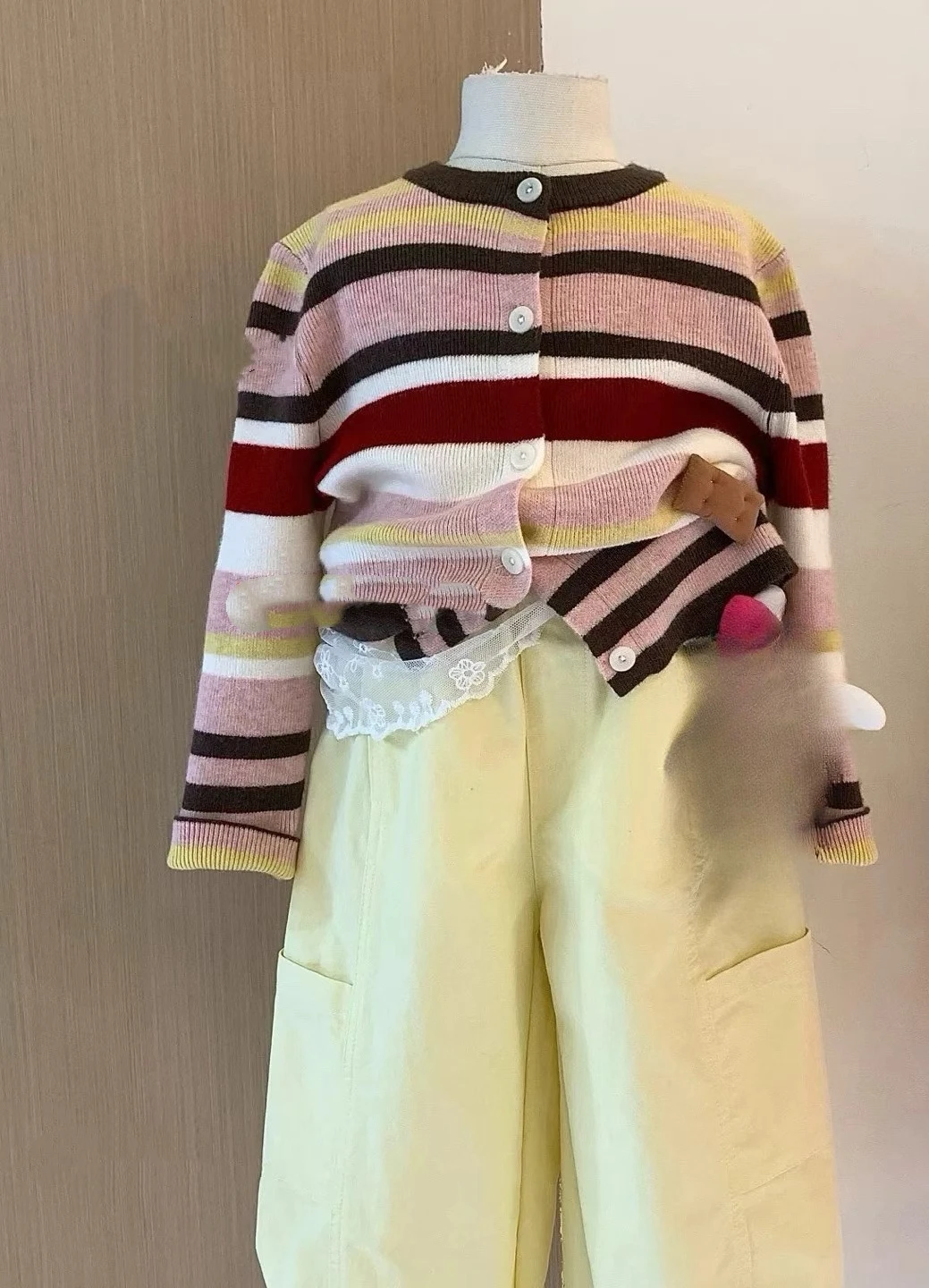 여아 2026 봄 신상 라운드넥 레트로 배색 레인보우 스트라이프 니트 스웨터 가디건 코트