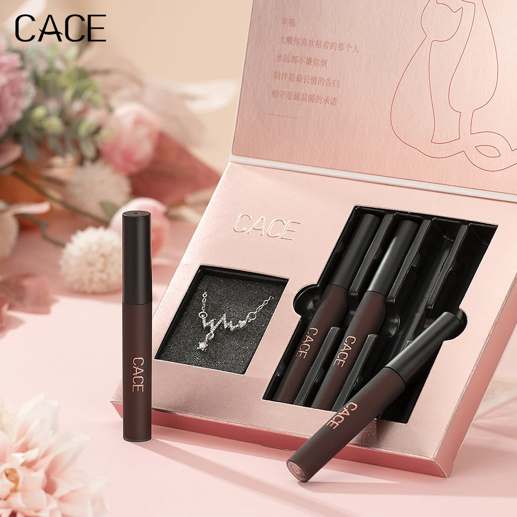 Cace 4 Pezzi Set Lucidalabbra Tinta Rossa Opaca Per Trucco Labbra Nebbia D'Acqua A Lunga Durata Smalto Per Labbra Volpe Kit Rossetto Impermeabile Cosm