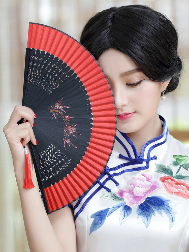 

Chinese Style Dance Folding Fan Decoration Red Cheongsam New Manual Fan Easy to Carry Women's Silk Fan Daily Craft Ornaments