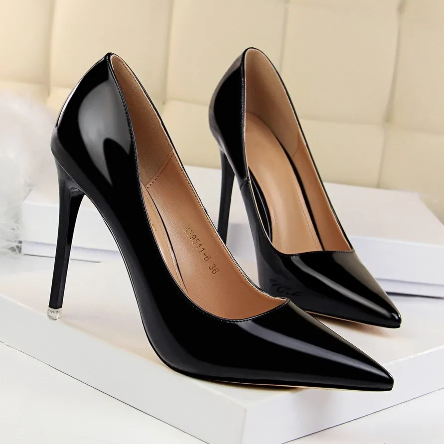 So Chic Pointed Toe Block Heels | Dress shoes womens, Black formal shoes,  Flat shoes outfit