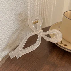Stylish Women's Acrylic Hair Claw Clips and Accessories (Transparent white)
