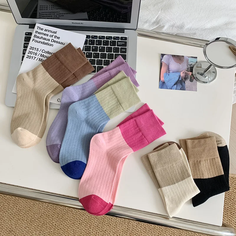 

Women Socks JK Japanese Style School Girls Middle Tube Socks Women Color Matching Casual Harajuku Hip Hop Skateboard Long Socks