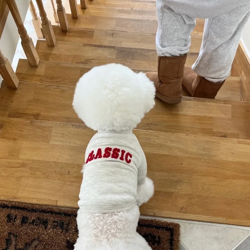 Fashion Winter Dog Clothes Pet Warm Puppy Coat Dog Hoodies Letter Pullover Pet Clothing French Bulldog Puppy Sweater Shirt pet clothes