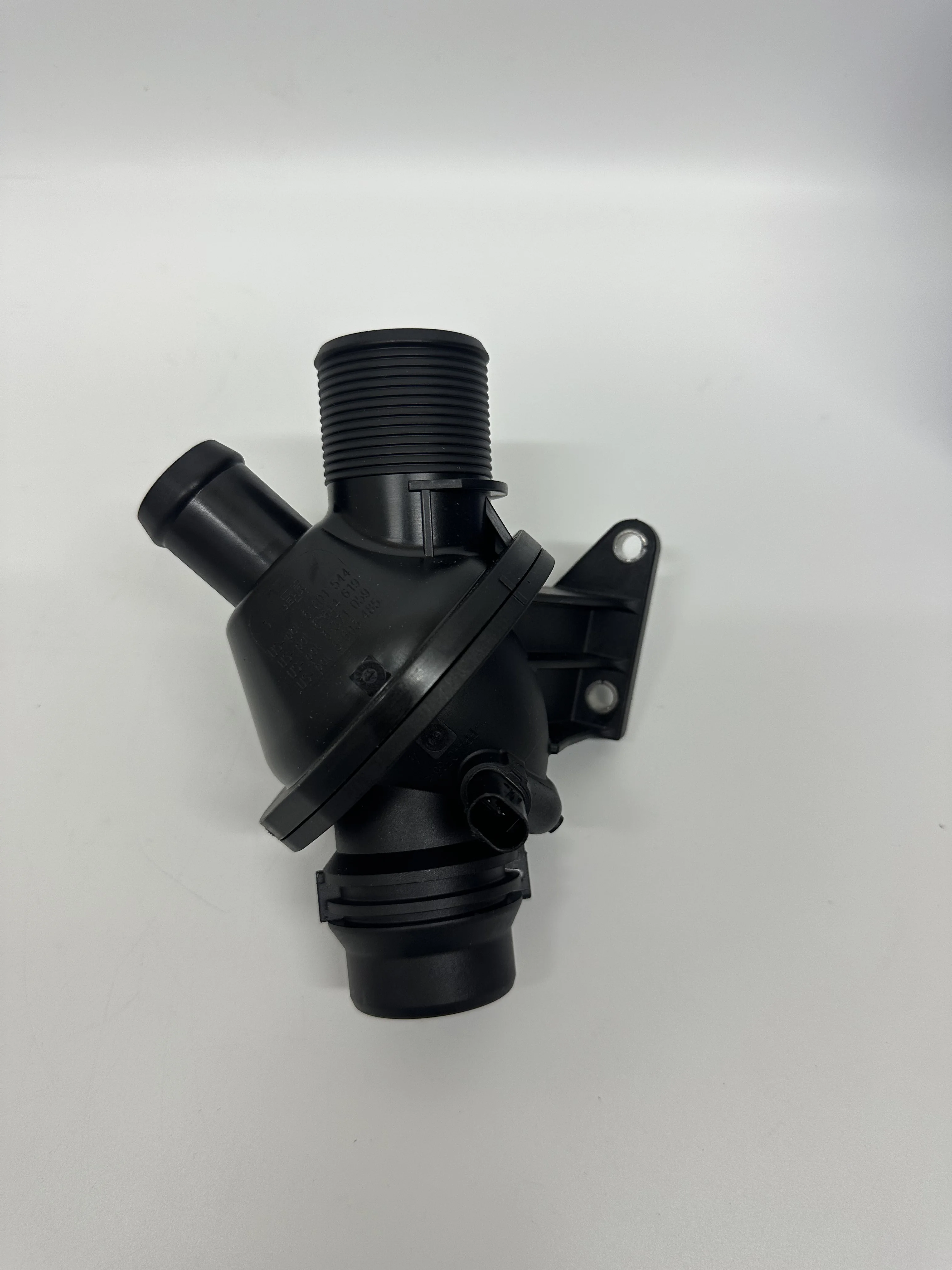 11538635689,11538648791 are new to the BMW 320,328, E84, F10, F30, F33,1x, x3, X5 Thermostat Assembly