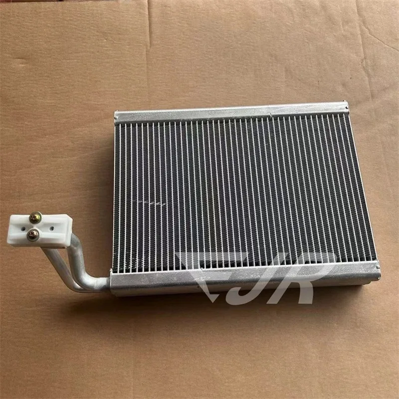 Cars Accessories for Maserati Ghibli Levante Quattroporte High Quality Evaporator Assembly 673009412