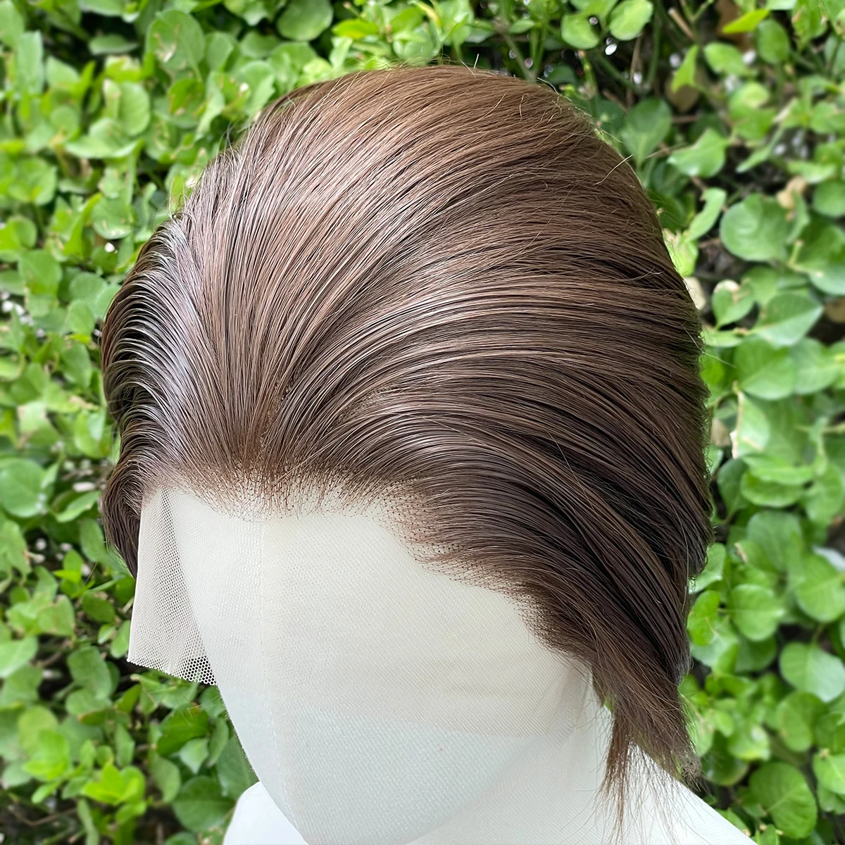 Hellbraune kurze Bob-Schnitt-Synthetik-Lace-Front-Perücken für Männer, Cosplay-Perücken für Frauen, natürlicher Haaransatz, leimlose 13 x 4-Lace-Front-Perücke – Detail 4