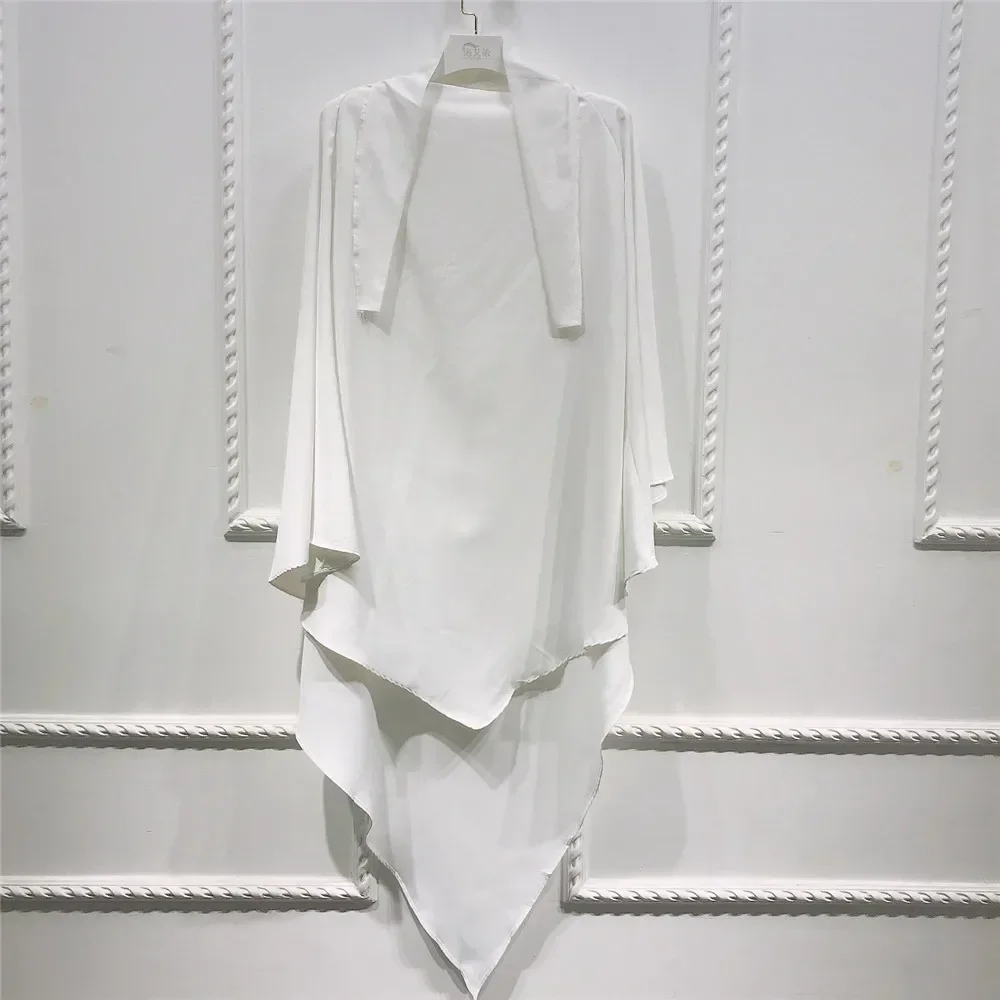 03 White